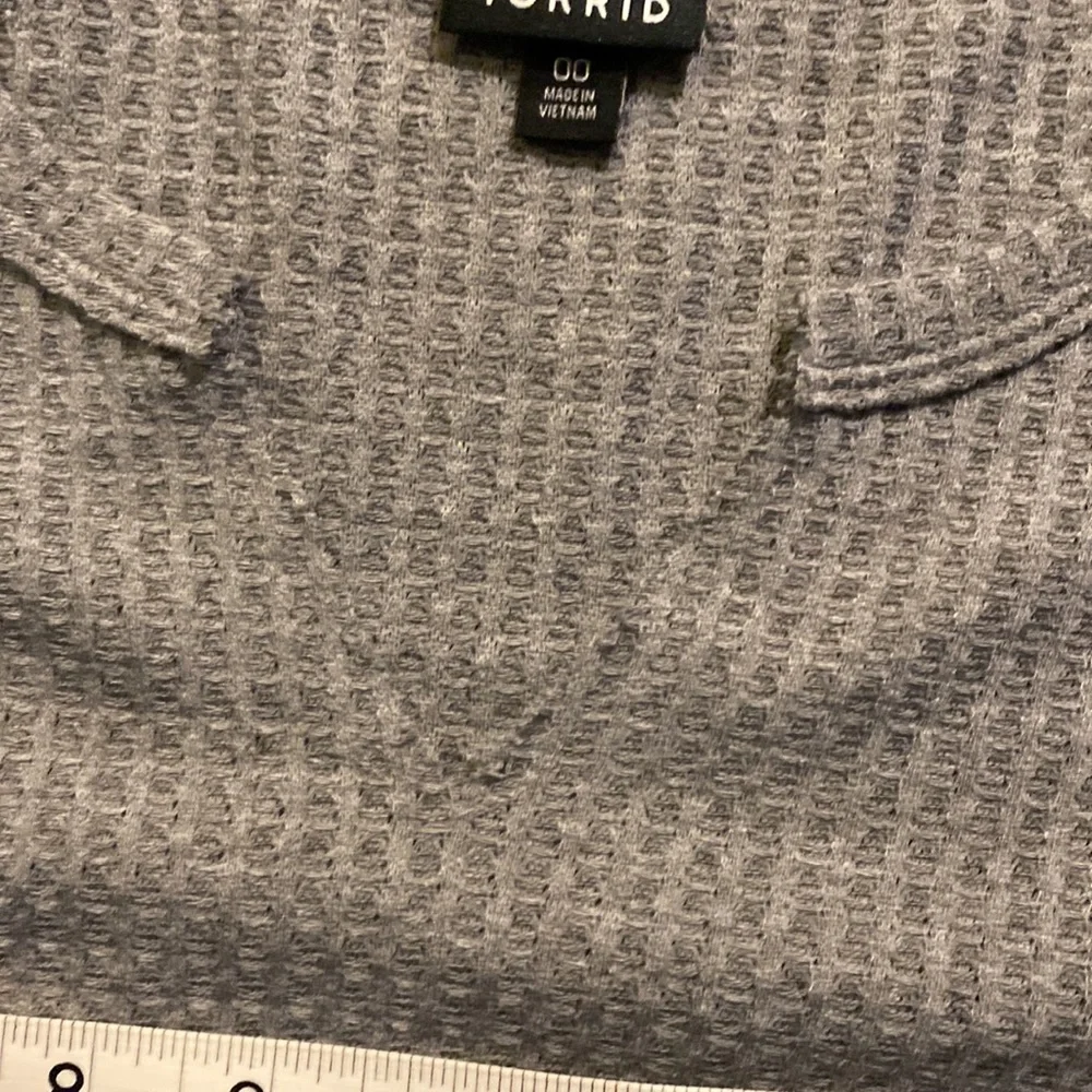 Torrid Waffle Knit Babydoll Long Sleeve T Shirt 00 00X EUC Gray